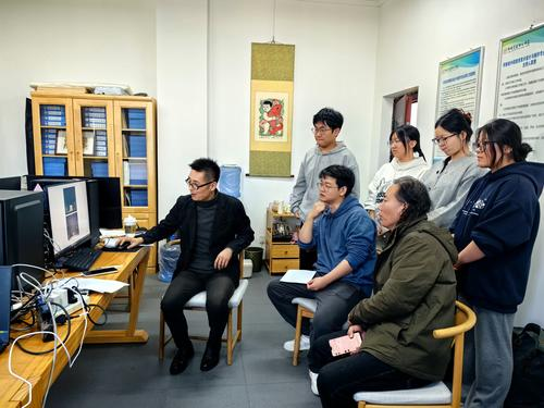 6专家指导，提高大赛作品竞争力