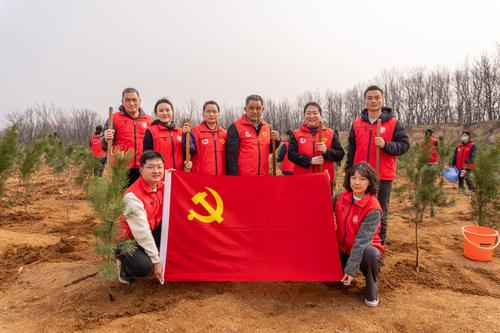 3.党员教师发挥模范带头作用