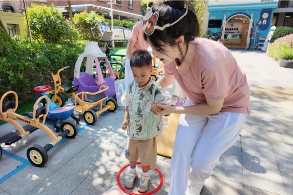 幼儿保育 普通中专
