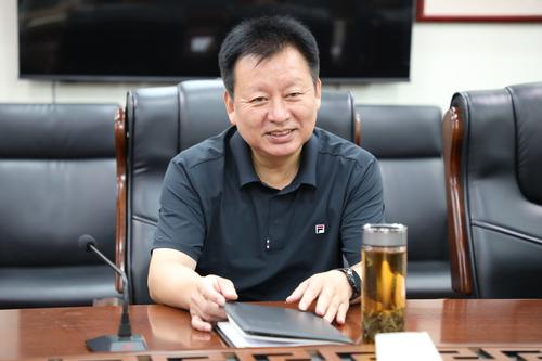 2郑州艺术幼儿师范学校党委书记周卫红介绍学校秋季学期各项重点工作推进情况