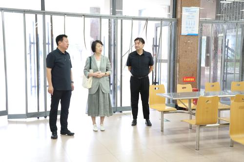 4深入食堂，排查食品安全风险点