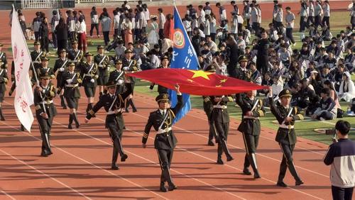3.国旗班方阵进场